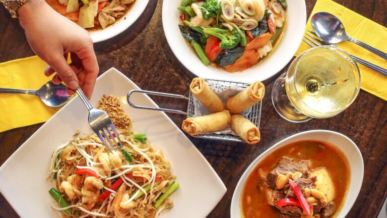 ไวน์ดื่มกับอาหารไทย ปก